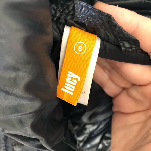 Black Puffer Jacket. Size Small - Picture 5 of 5